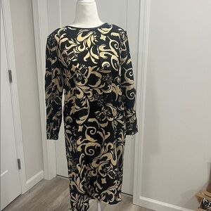 Club
Monaco Black and Gold Patterned Dress